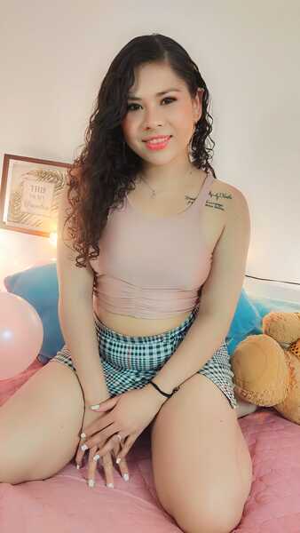 Live sex webcam photo for LourrieAnn #5577184