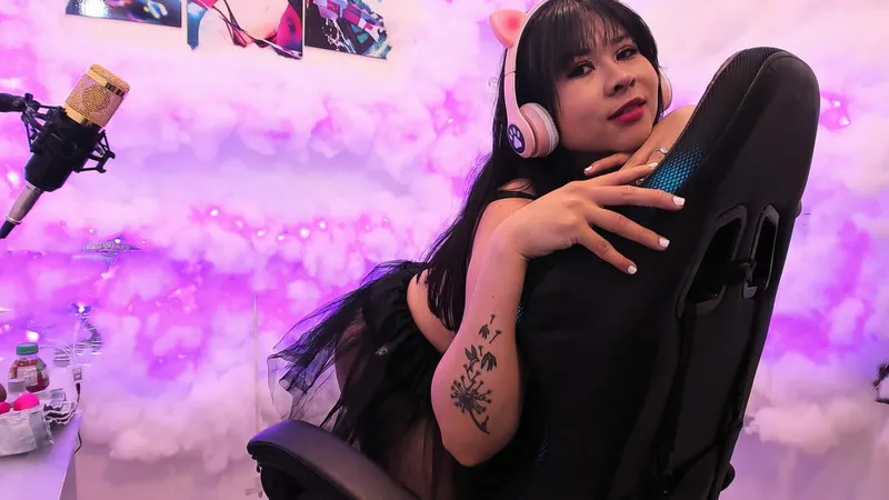 Live sex webcam photo for LourrieAnn #5615161