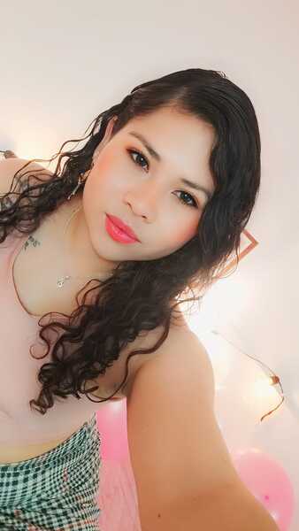 Live sex webcam photo for LourrieAnn #5577183