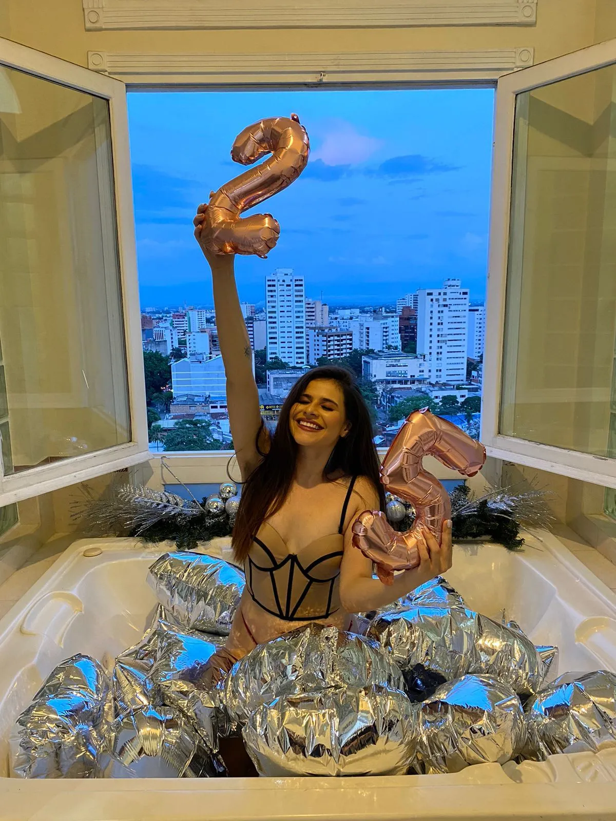 Live sex webcam photo for SkyOlsen #7787335
