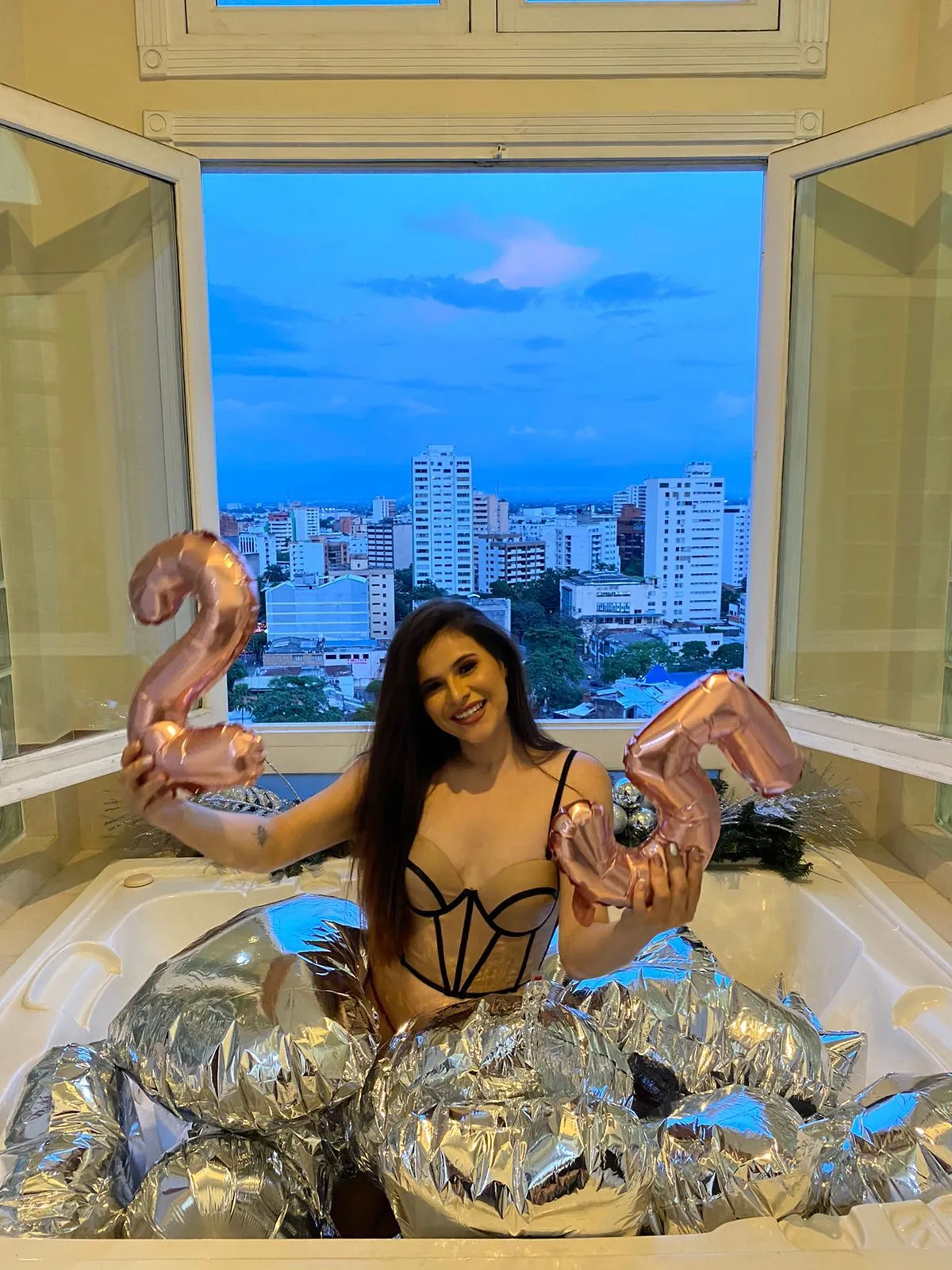Live sex webcam photo for SkyOlsen #7787353