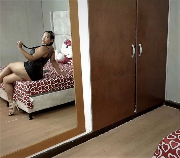 Live sex webcam photo for LILIFOXY #5470198