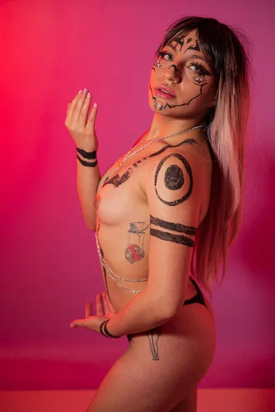 Live sex webcam photo for zoecastillo #5576862