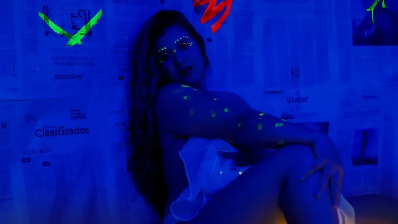 Live sex webcam photo for Sophieevansx #5510764