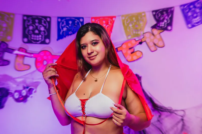 Live sex webcam photo for Sophieevansx #5649986