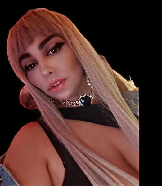 Live sex webcam photo for IndiraPayn #5609555