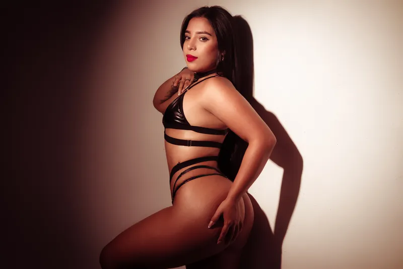 Live sex webcam photo for AvaDanggelo #6396057