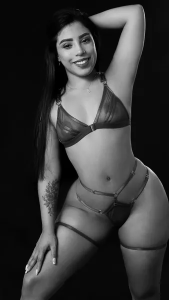 Live sex webcam photo for AvaDanggelo #6396052