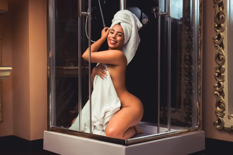 Live sex webcam photo for AvaDanggelo #5882988