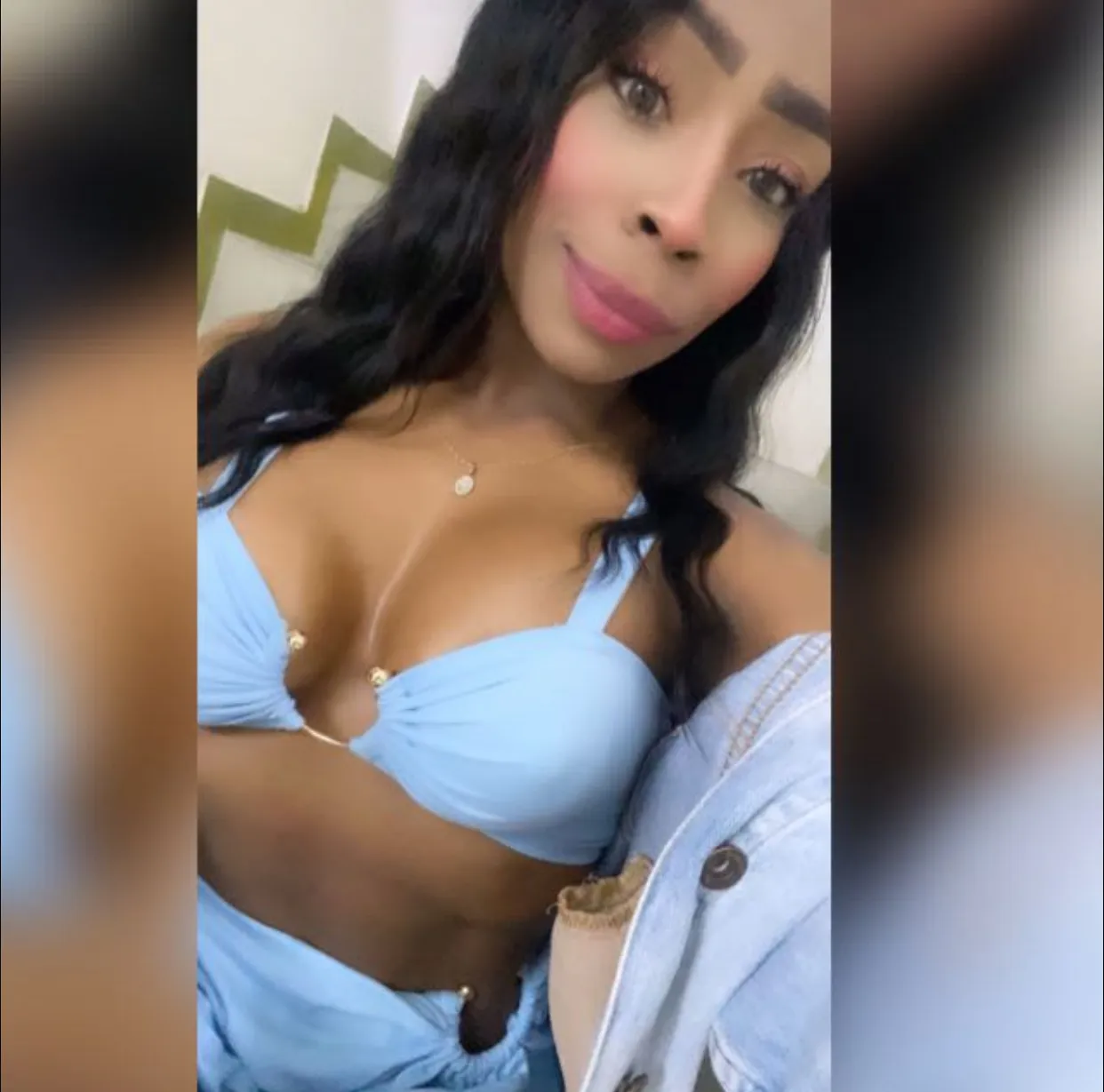 Live sex webcam photo for hollyBrisstol90 #7885720