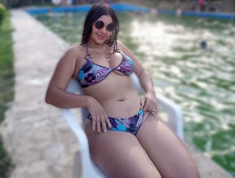 Live sex webcam photo for CloeRous #6011649