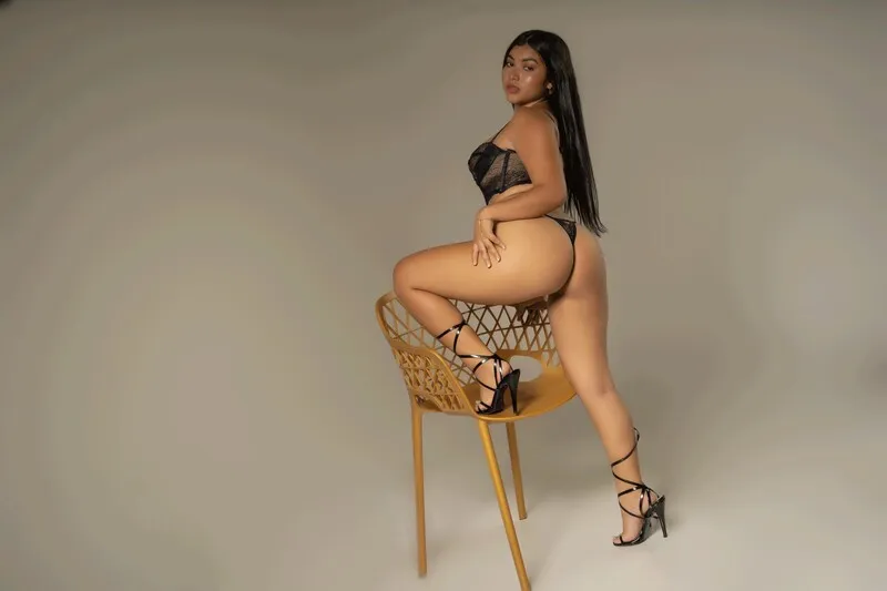 Live sex webcam photo for CloeRous #6634680