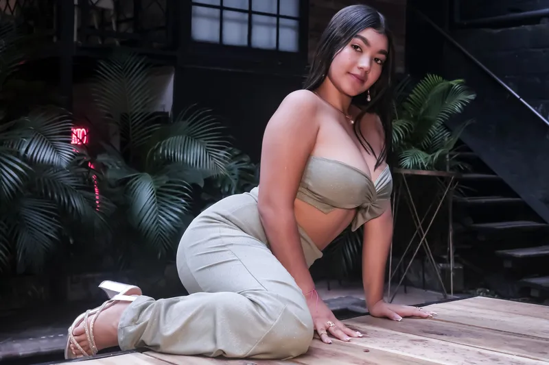 Live sex webcam photo for CloeRous #6873822