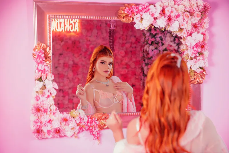 Live sex webcam photo for KatyHarper #5684090