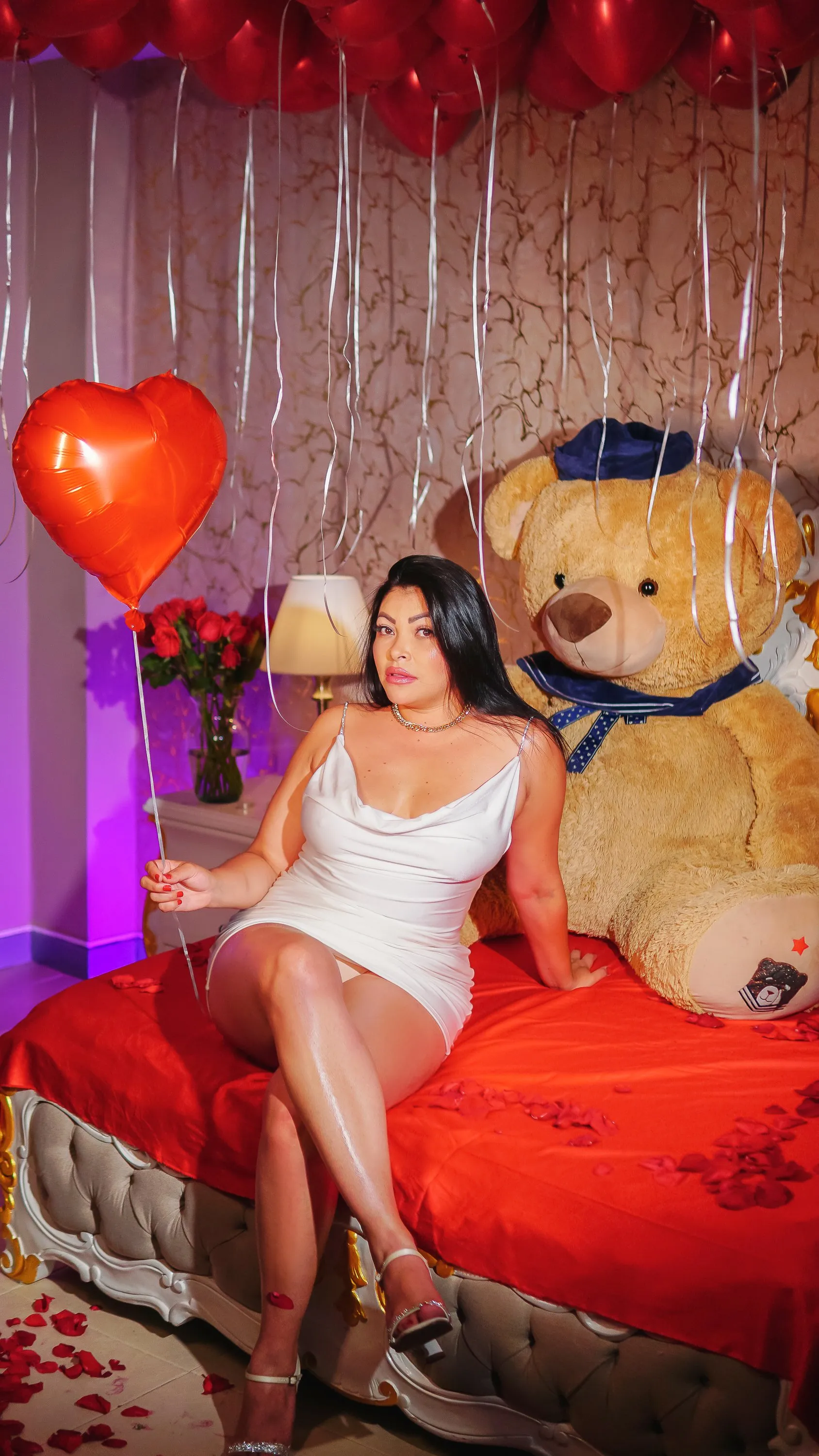 Live sex webcam photo for EmaBakker #7172725