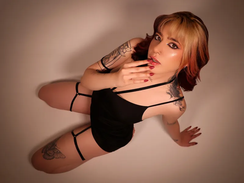 Live sex webcam photo for AlysaRivers #5475601