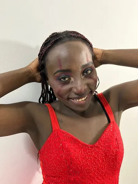 Live sex webcam photo for Emilymeyerr #5715986