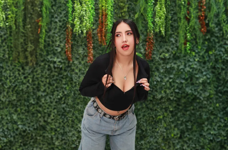 Live sex webcam photo for MelodyBaaker #6286468