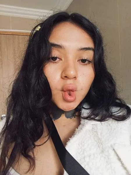 Live sex webcam photo for KimBlakee #6280288