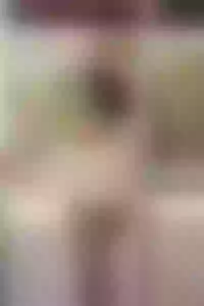 Live sex webcam photo for EmmaLennon #6109636
