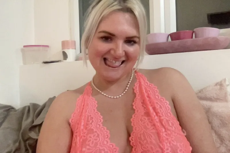 Live sex webcam photo for JustJaneUK #6245460