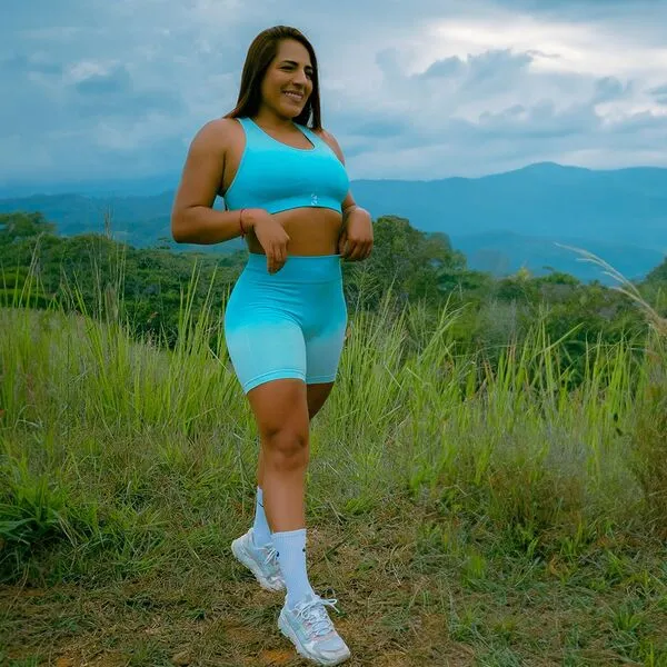 Live sex webcam photo for JadeGibs #5536912