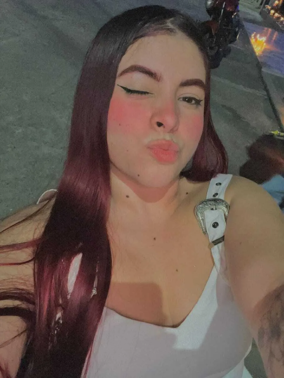 Live sex webcam photo for AuroraTailor #8132001