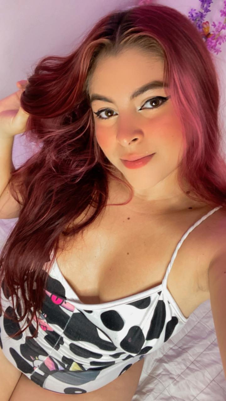 Live sex webcam photo for AuroraTailor #8061094