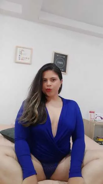 Live sex webcam photo for KimaFileds #5559102