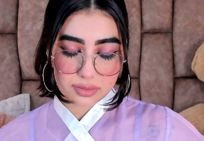 Live sex webcam photo for adelinejhoness #7207867