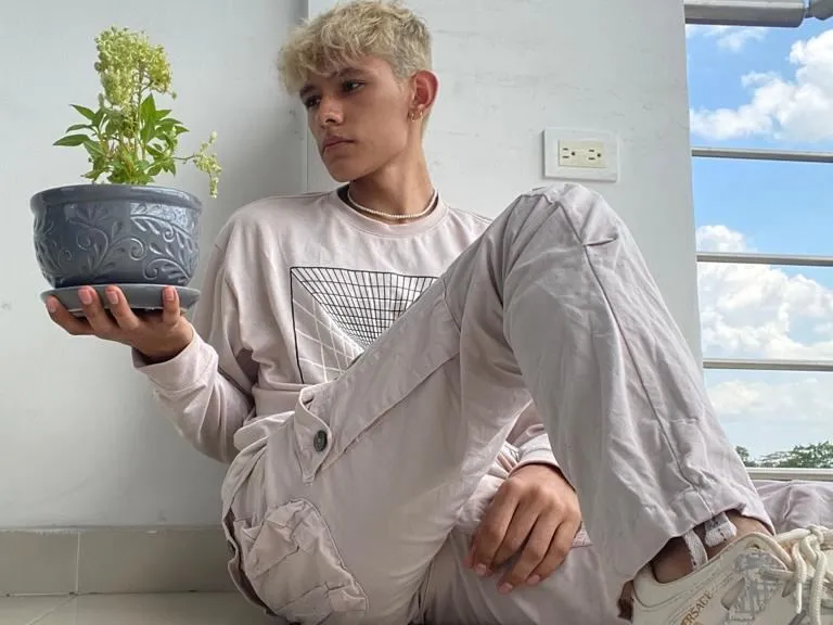 Live sex webcam photo for thomasandbuss #5522202