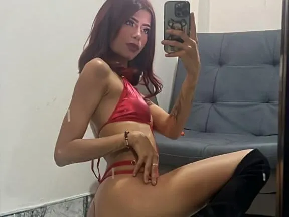 Live sex webcam photo for LeeahCox #5530630
