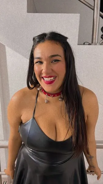 Live sex webcam photo for Saritaamullerrrr #5897963