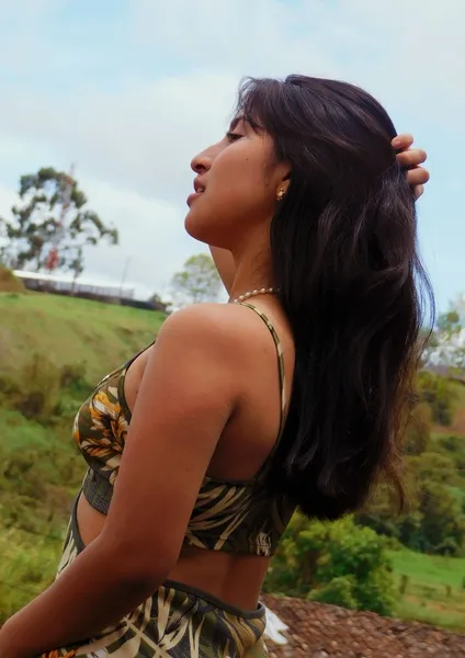 Live sex webcam photo for DhapneEvans #5561349