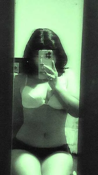 Live sex webcam photo for DhapneEvans #5655960