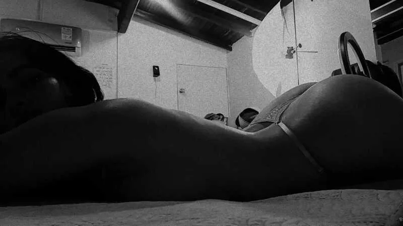 Live sex webcam photo for SabrinaSoto #5555127