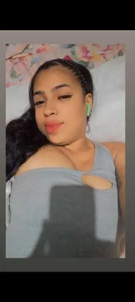 Live sex webcam photo for KiaraGomezz #5685085