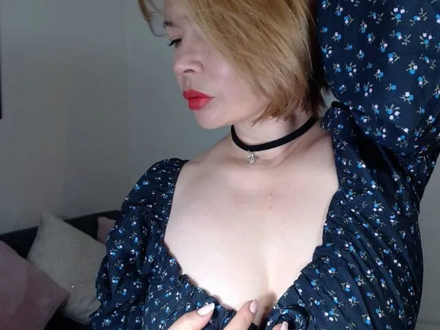 Live sex webcam photo for AlannaBalti #5655143