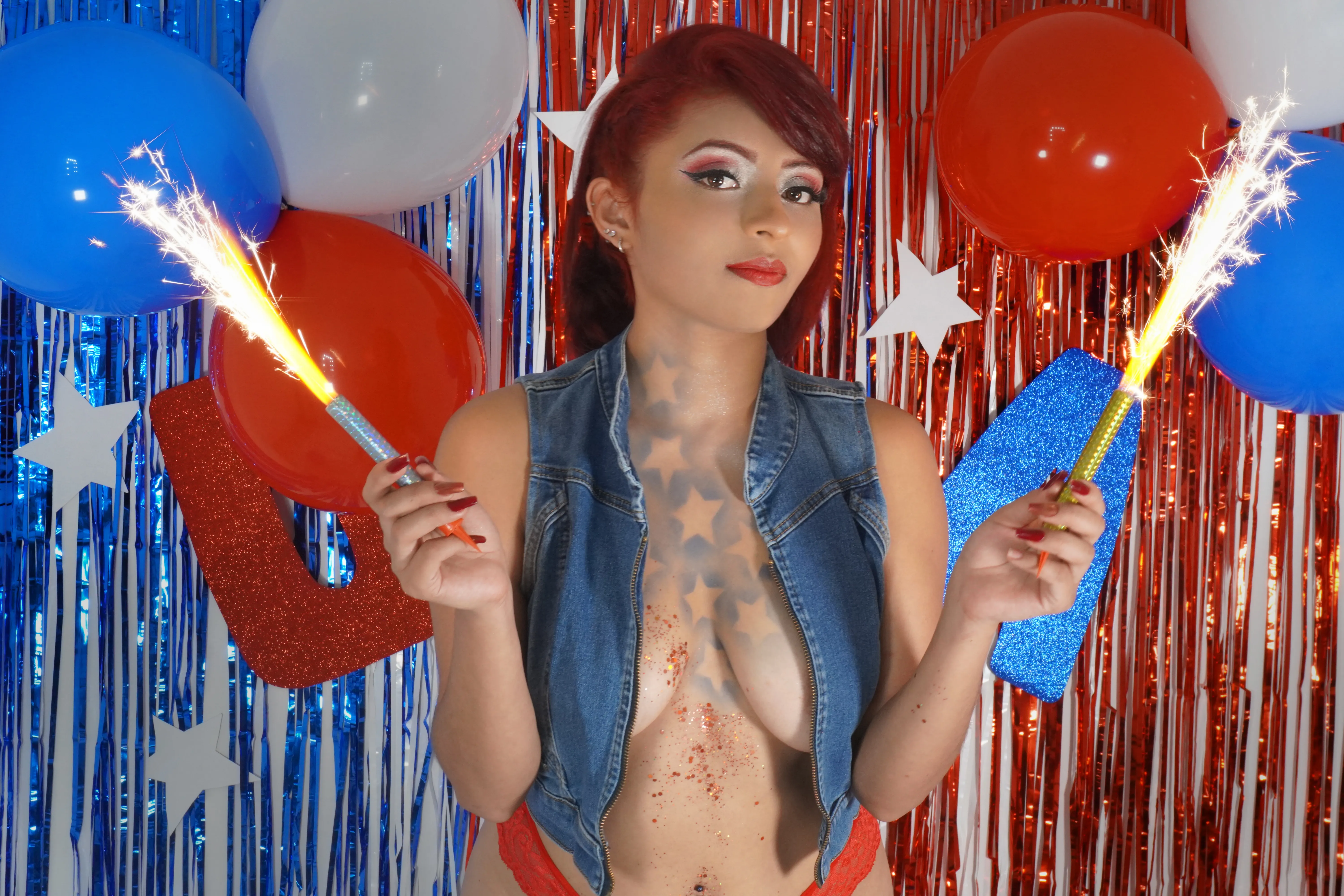 Live sex webcam photo for LizMonrou #7843019