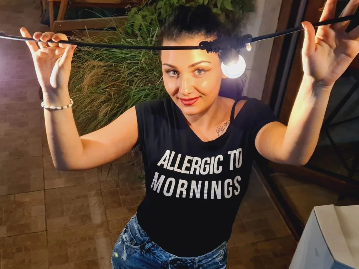 Live sex webcam photo for KARLEEx #5531578