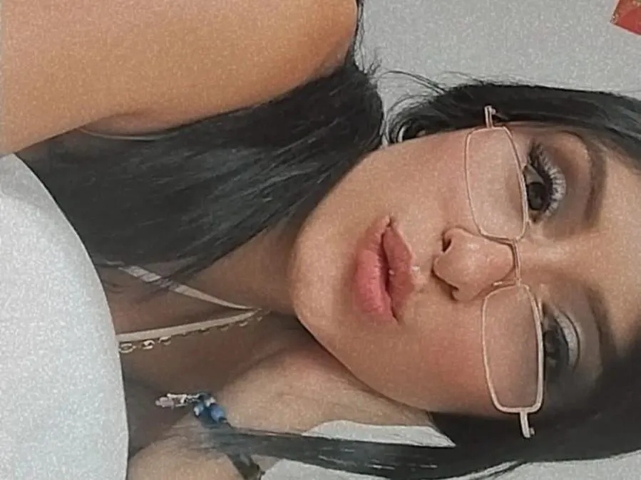 Live sex webcam photo for MaryJaneWatson #5836803