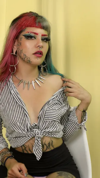 Live sex webcam photo for Alicexue #5525202