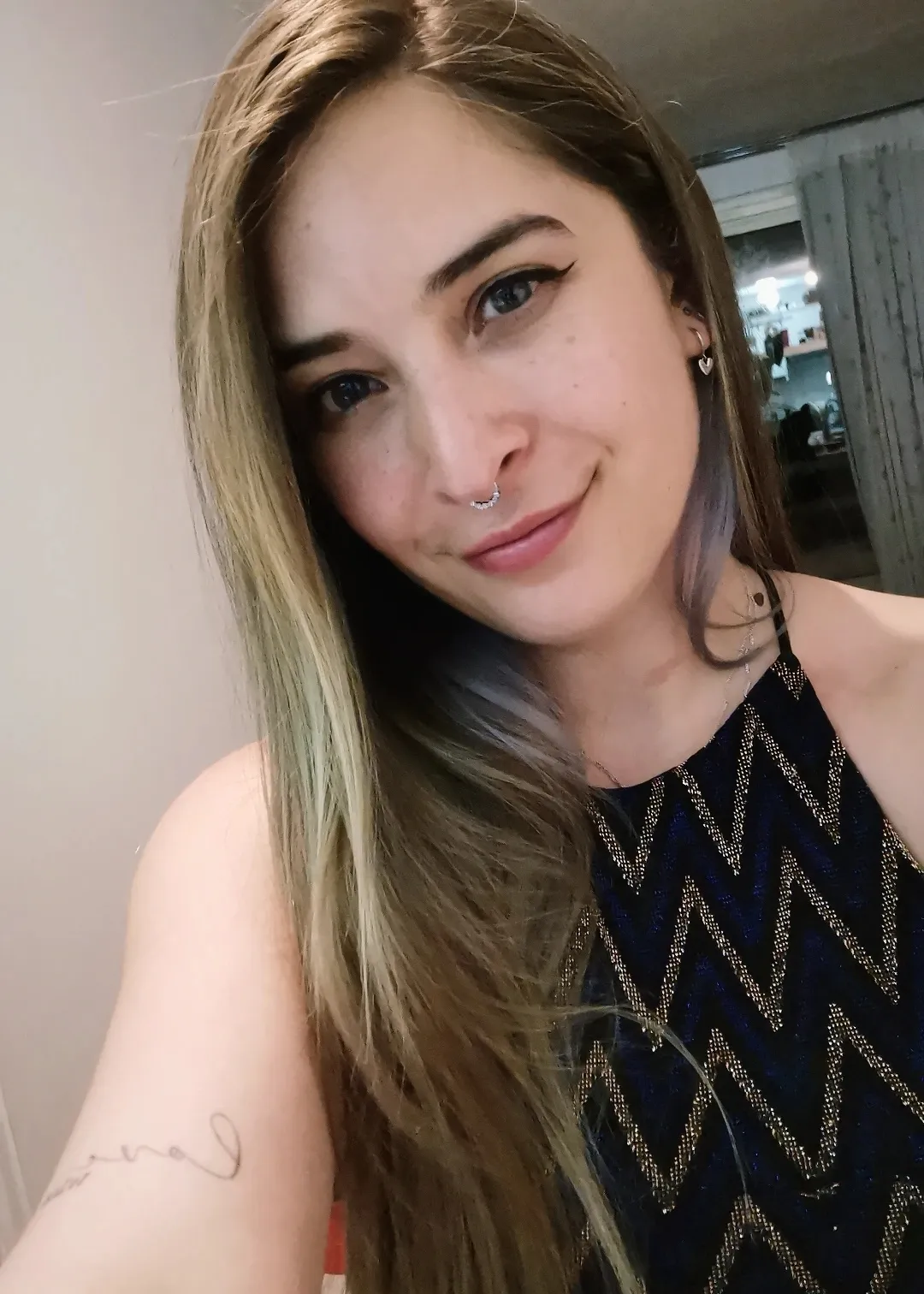 Live sex webcam photo for Magnoliajoy #7399501