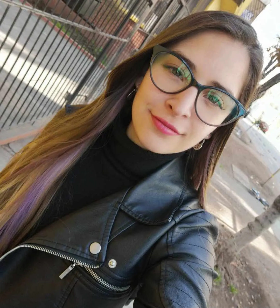 Live sex webcam photo for Magnoliajoy #7399489