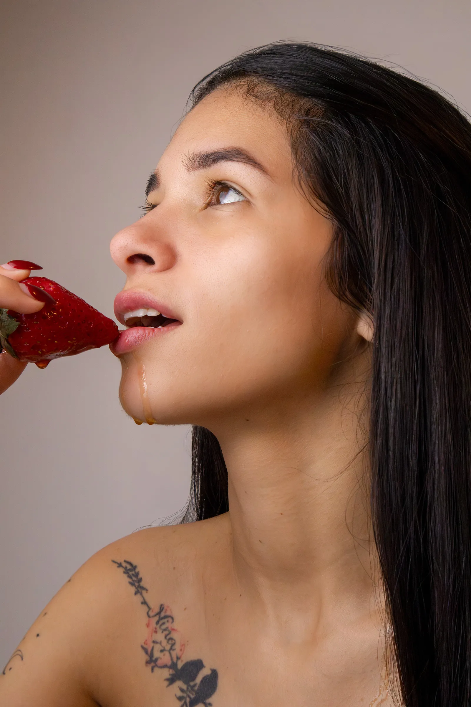 Live sex webcam photo for ValenMoore #7243020