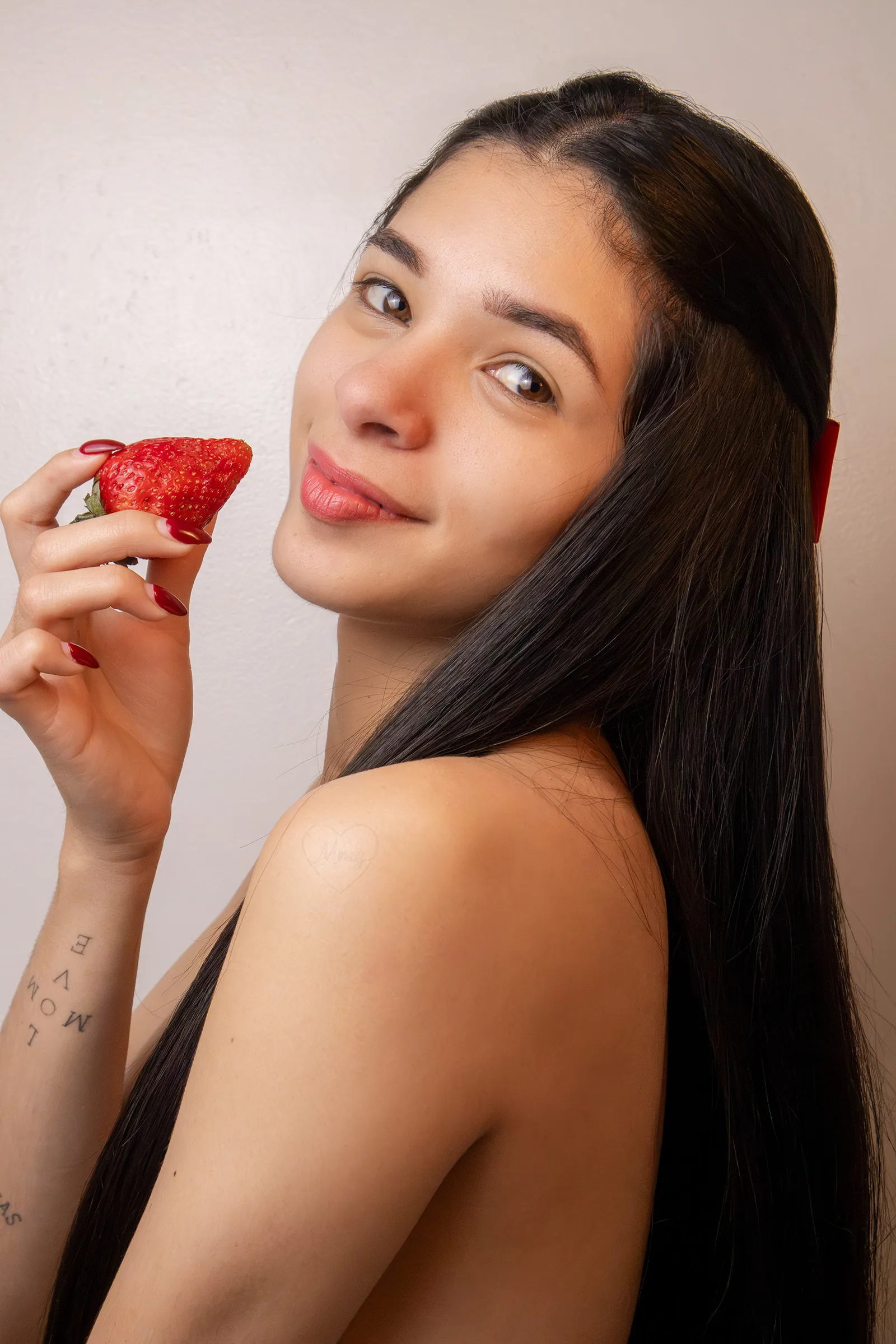 Live sex webcam photo for ValenMoore #7243016