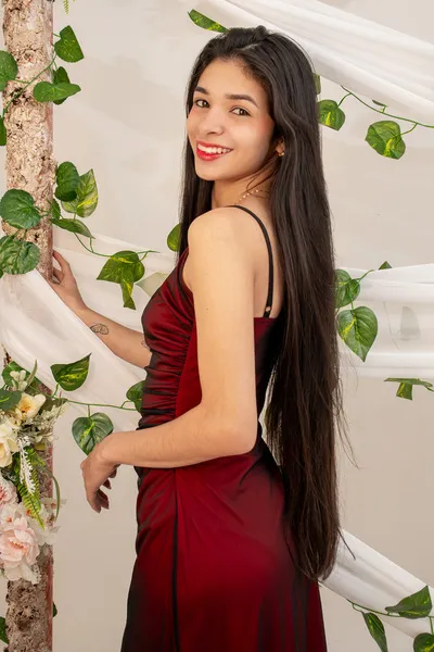 Live sex webcam photo for ValenMoore #7242965