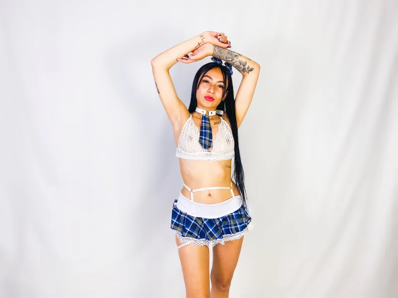 Live sex webcam photo for LiaGreyy #5618751