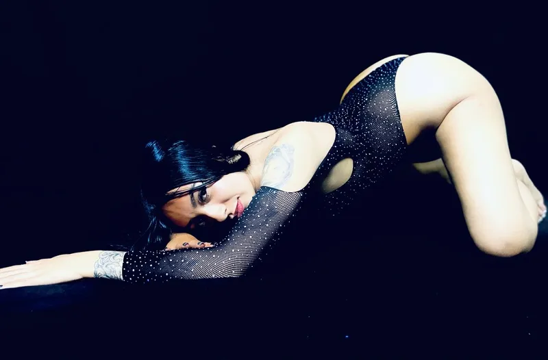 Live sex webcam photo for LiaGreyy #5618779