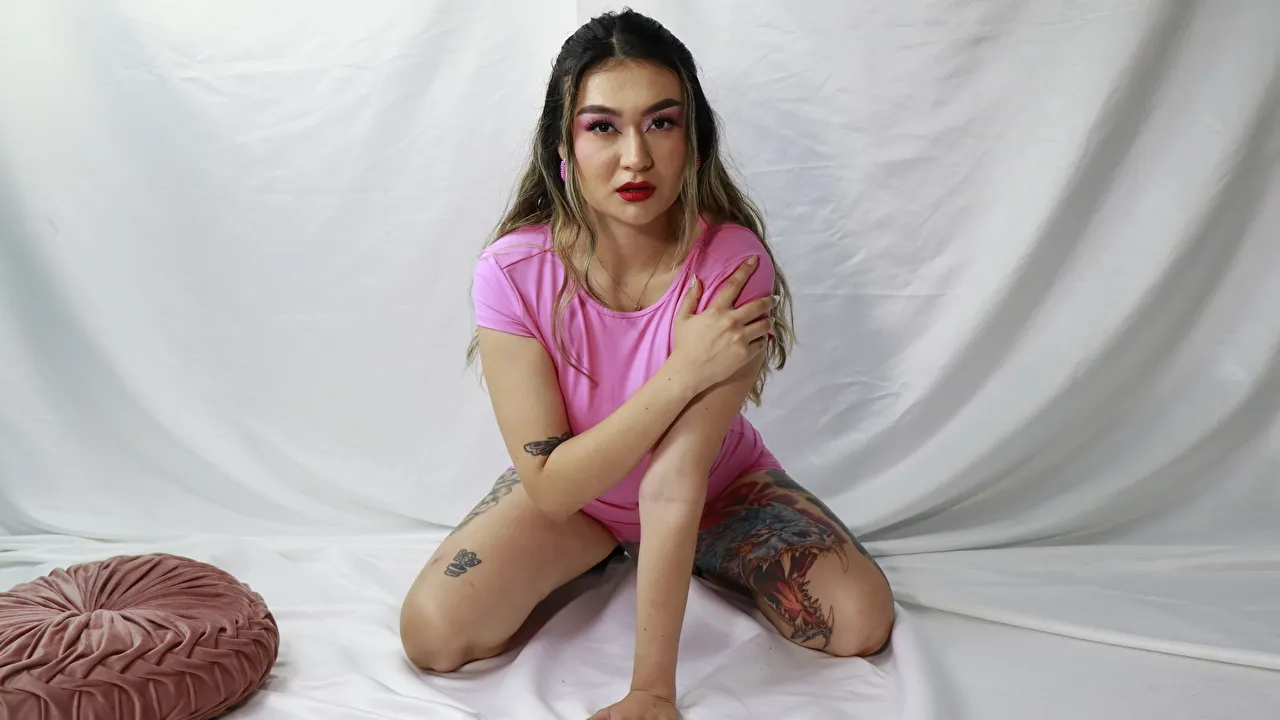 Live sex webcam photo for VictoriaLennox #7404867